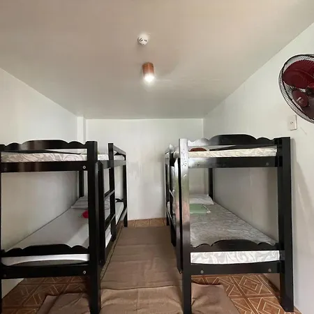 Southpoint Hostel&Restobar